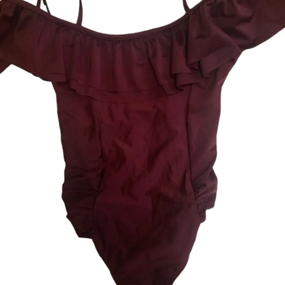 Burgundy Wine Ruffled Cinched Swimsuit - size S/M